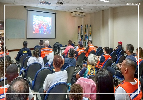 Sedec-Rj participa da abertura do ano letivo na Defesa Civil de Duque de Caxias