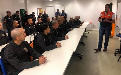 Escola de Defesa Civil ministra instrução para policiais militares